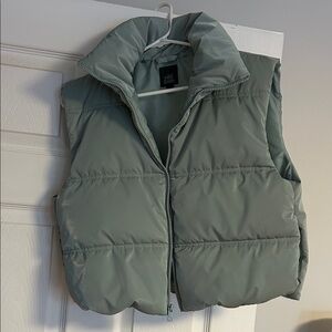 Wild Fable Sage Green Puffer Vest- barely worn